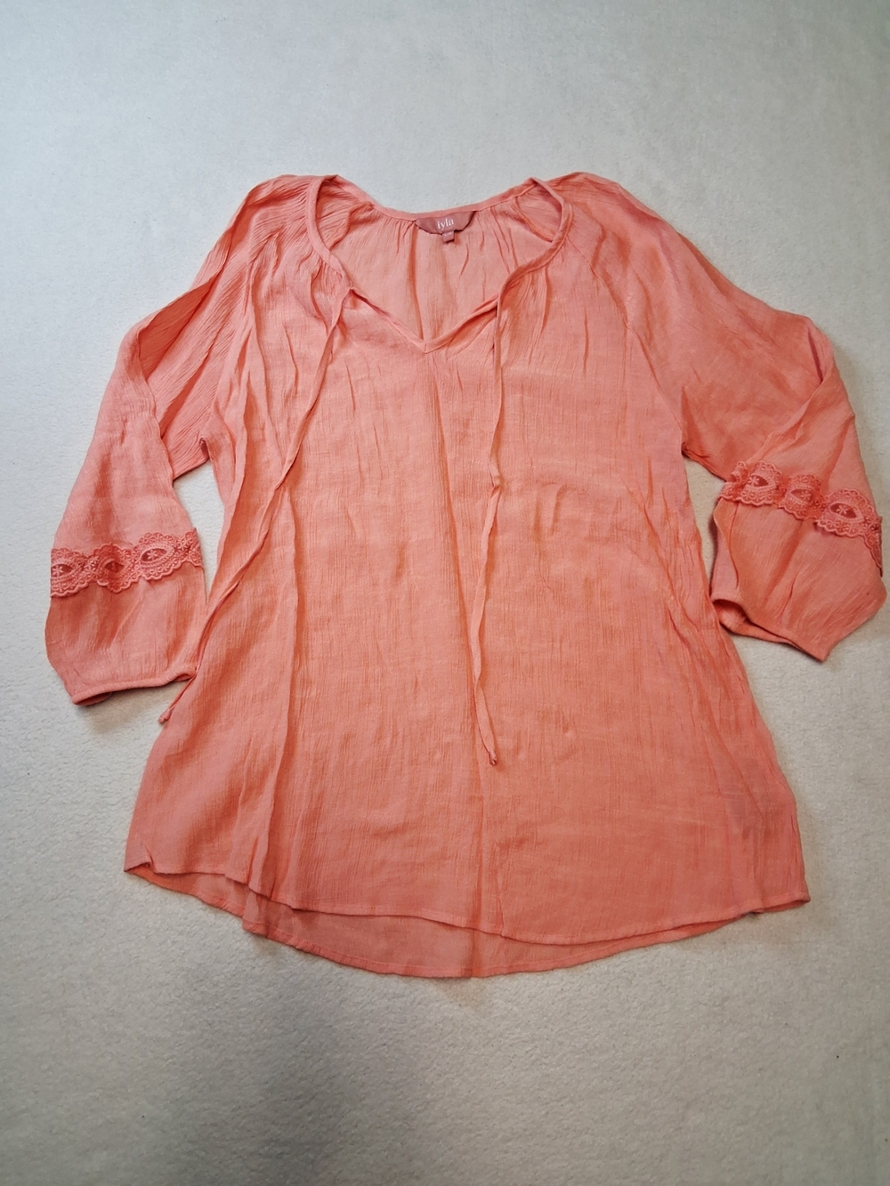 4/20$ Iyla Women's Coral Peasant Tunic with Lace Sleeve Detail